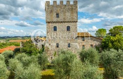 Monteriggioni, Tuscany 53035