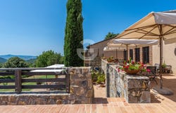 Cinigiano, Tuscany 58044