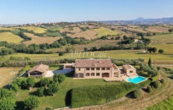 Barbara, Marche 60010