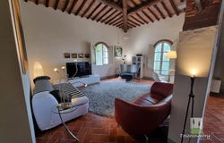 Palaia, Tuscany 56036