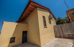 Cetona, Tuscany 53040