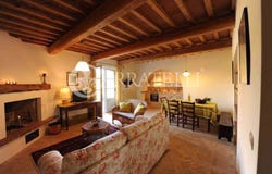 Sinalunga, Tuscany 53048