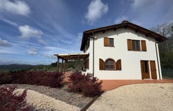 Massa e Cozzile, Tuscany 51010