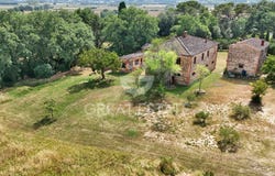 Lucignano, Tuscany 52046