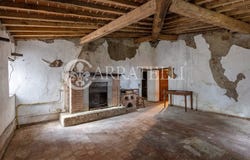 Castel del Piano, Tuscany 58033
