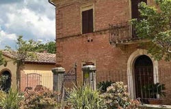 Murlo, Tuscany 53016