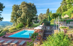 Bucine, Tuscany 52021