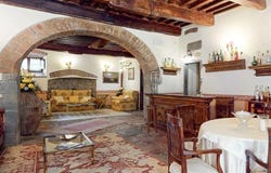 Cortona, Tuscany 52044