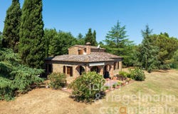 Sinalunga, Tuscany 53048