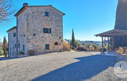 Volterra, Tuscany 56048