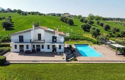 Penne, Abruzzo 65017