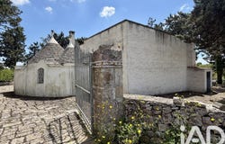 Cisternino, Apulia 72014