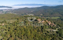 Bucine, Tuscany 52021
