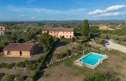 San Gimignano, Tuscany 53030