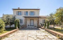 Cortona, Tuscany 52044