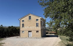 Torre San Patrizio, Marche 63814