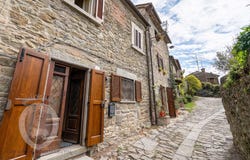 Cortona, Tuscany 52044