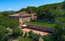Bucine, Tuscany 52020