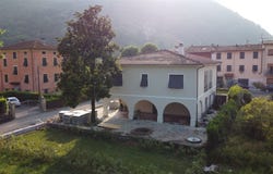 Borgo a Mozzano, Tuscany 55023