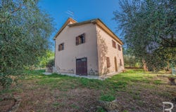 Sorano, Tuscany 58010