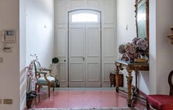 Empoli, Tuscany 50053
