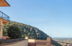 Montignoso, Tuscany 54038