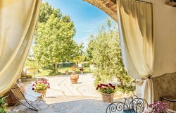 Montalcino, Tuscany 53024