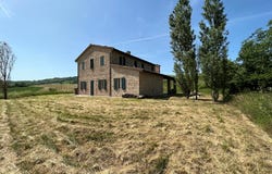 Urbino, Marche 61029