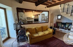 Cetona, Tuscany 53040
