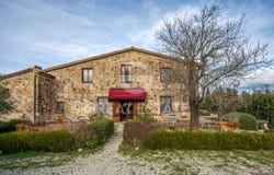 Radicofani, Tuscany 53040