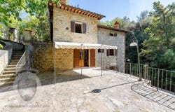 Cortona, Tuscany 52044