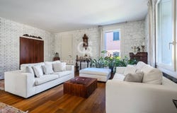 Como, Lombardy 22100
