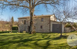 Radicofani, Tuscany 53040