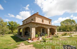 Cinigiano, Tuscany 58044