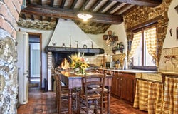 Chianni, Tuscany 56034
