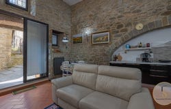 Cortona, Tuscany 52044
