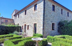 Volterra, Tuscany 56048