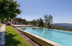 Bucine, Tuscany 52020