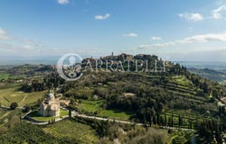 Montepulciano, Tuscany 53045