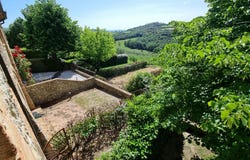 Volterra, Tuscany 56048