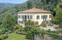 Lucca, Tuscany 55100