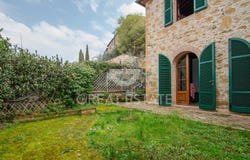 Montalcino, Tuscany 53024