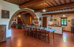 Bucine, Tuscany 52021