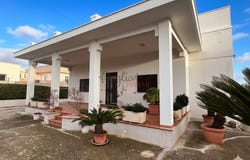 Cisternino, Apulia 72014