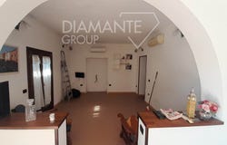 Cinigiano, Tuscany 58044