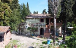 Usigliano, Tuscany 56035
