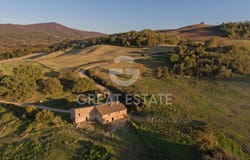 Radicofani, Tuscany 53040