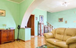 Cinigiano, Tuscany 58044