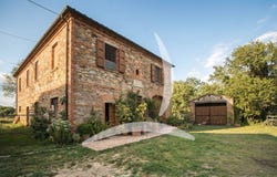 Lucignano, Tuscany 52046