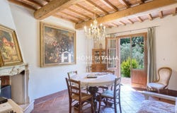 Sassetta, Tuscany 57020
